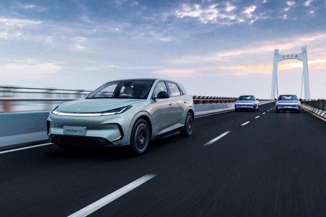 实力选手北汽极狐T1亮相广州车展冰球突破豪华版A0级纯电市场再添(图8)